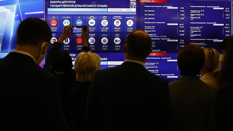 Rusya'da milletvekili seçimlerinde kazanan Putin'in partisi