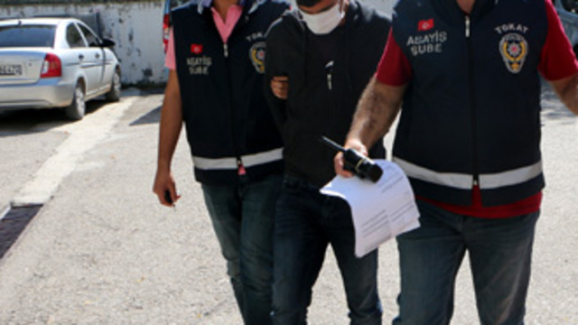 2 bin saatlik görüntü izlenerek yakalandılar