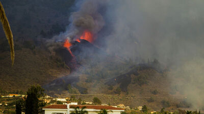 Lavlar yerleşim yerlerine kadar ulaştı!