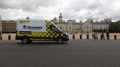 Avansas İngiltere'de hizmete başladı