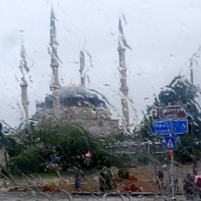 Sağanak var! Sel tehlikesine karşı dikkat