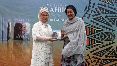 'Afrika Seyahatlerim'i tanıttı