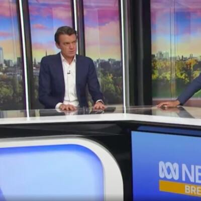 Canlı yayında deprem anı!