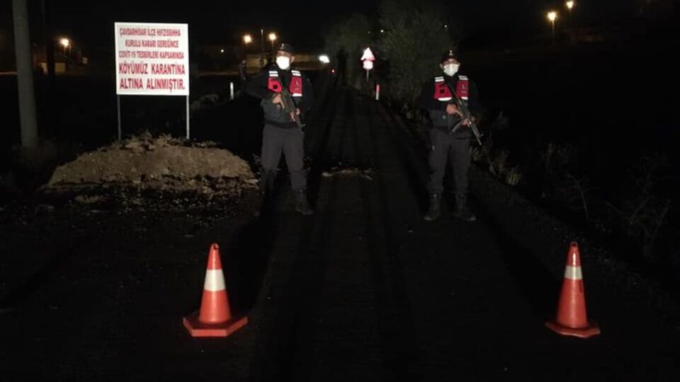 Kütahya'da bir köye Kovid-19 karantinası