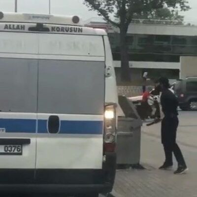 Bursa'da palalı saldırgan! Minibüse saldırdı