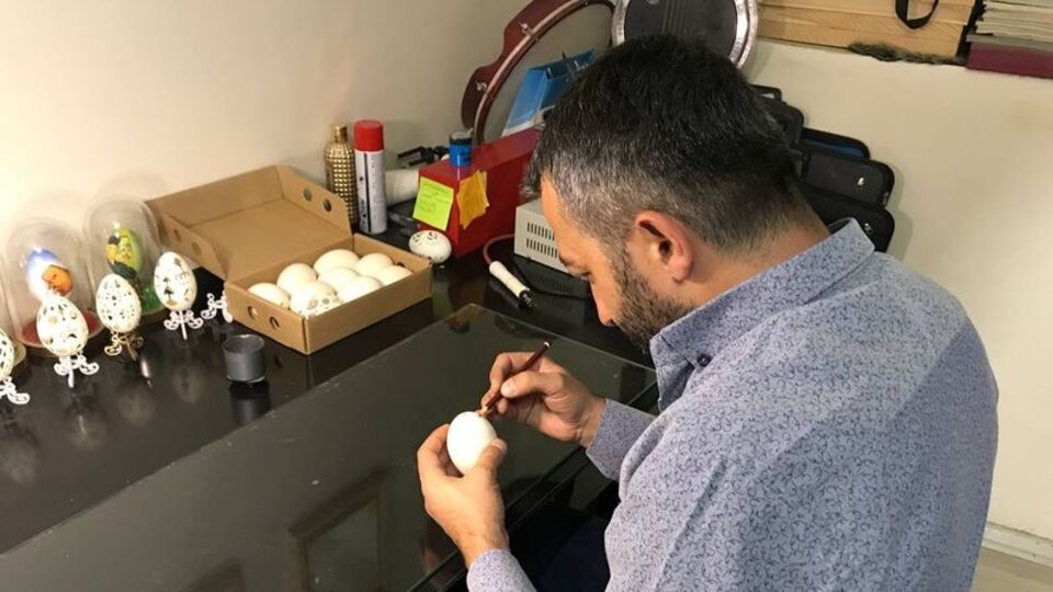 Tavuk yumurtasından sanat