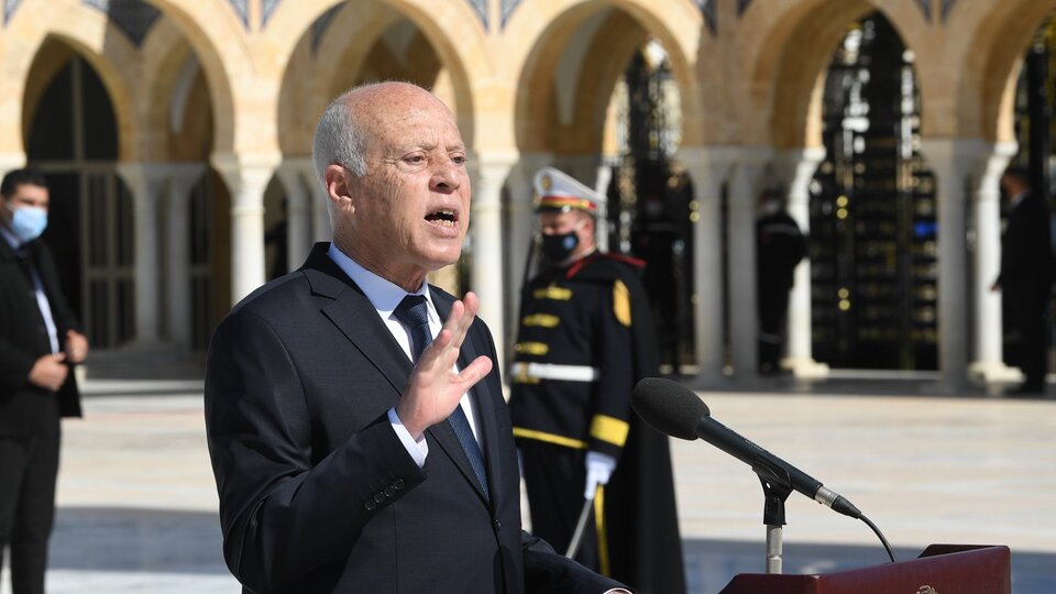 Tunus cumhurbaşkanı, yasama yetkisini de üstlendi