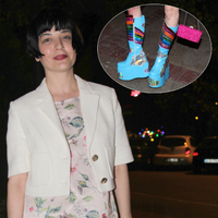 Çizmeleri dikkat çekti: Çok seviyorum