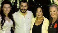 Kızını evlendirdi! Ünlüler akın etti...