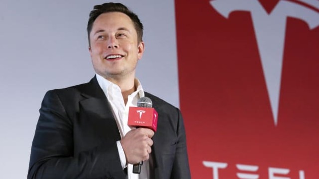 Elon Musk'tan çip krizi açıklaması