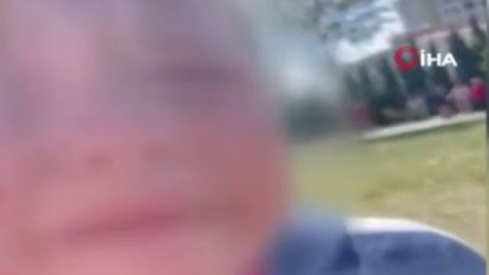 Olayı kameraya aldı! Çocuğa özür işkencesi!