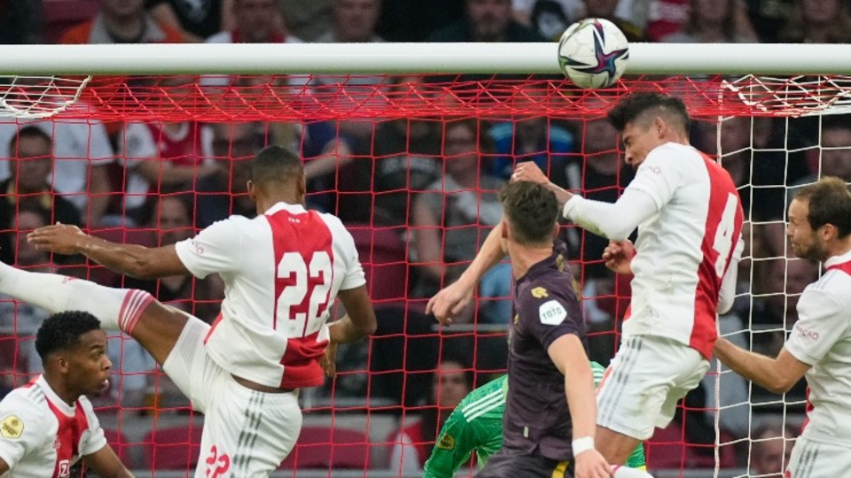 Ajax kazandı, Dortmund kayıp