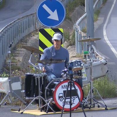 Müzisyen Alpay Şalt'tan kamyoncu isyanı!