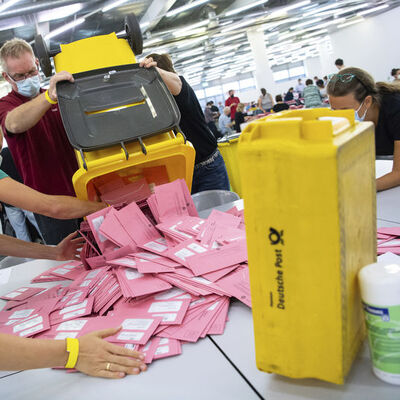 Almanya sandık başına gitti! İşte resmi olmayan ilk sonuçlar