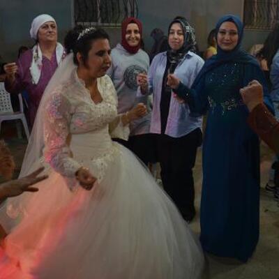 Zihinsel engelli Gamze'nin gelinlik hayali gerçek oldu