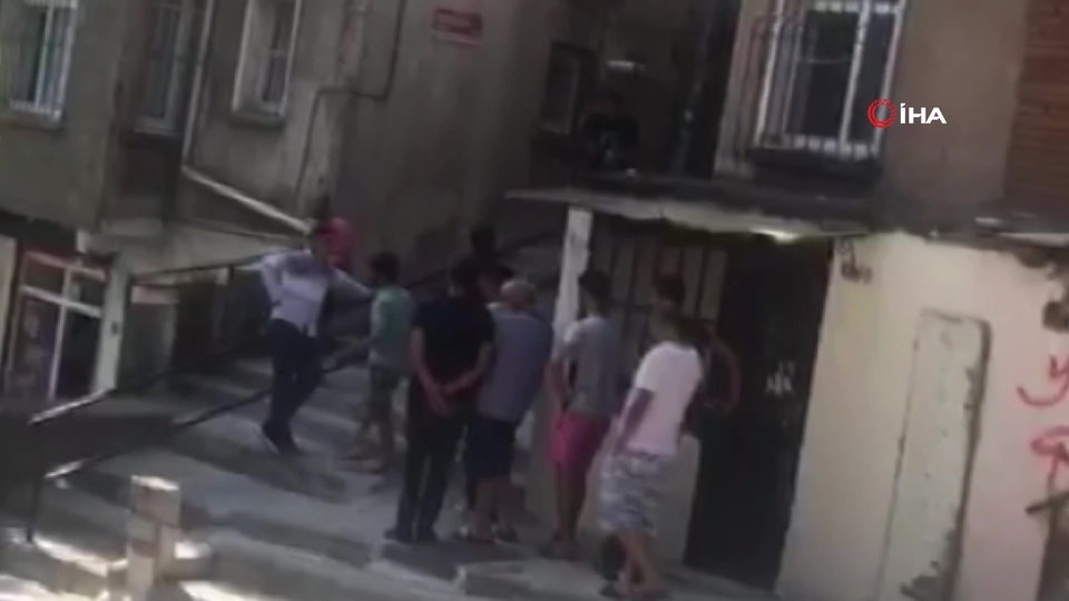 Şoke eden görüntü: 'Zehir' kuyruğu!
