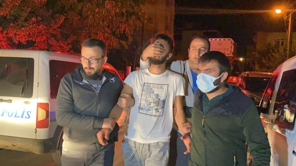 Sinir krizi geçirdi korku dolu anlar yaşattı