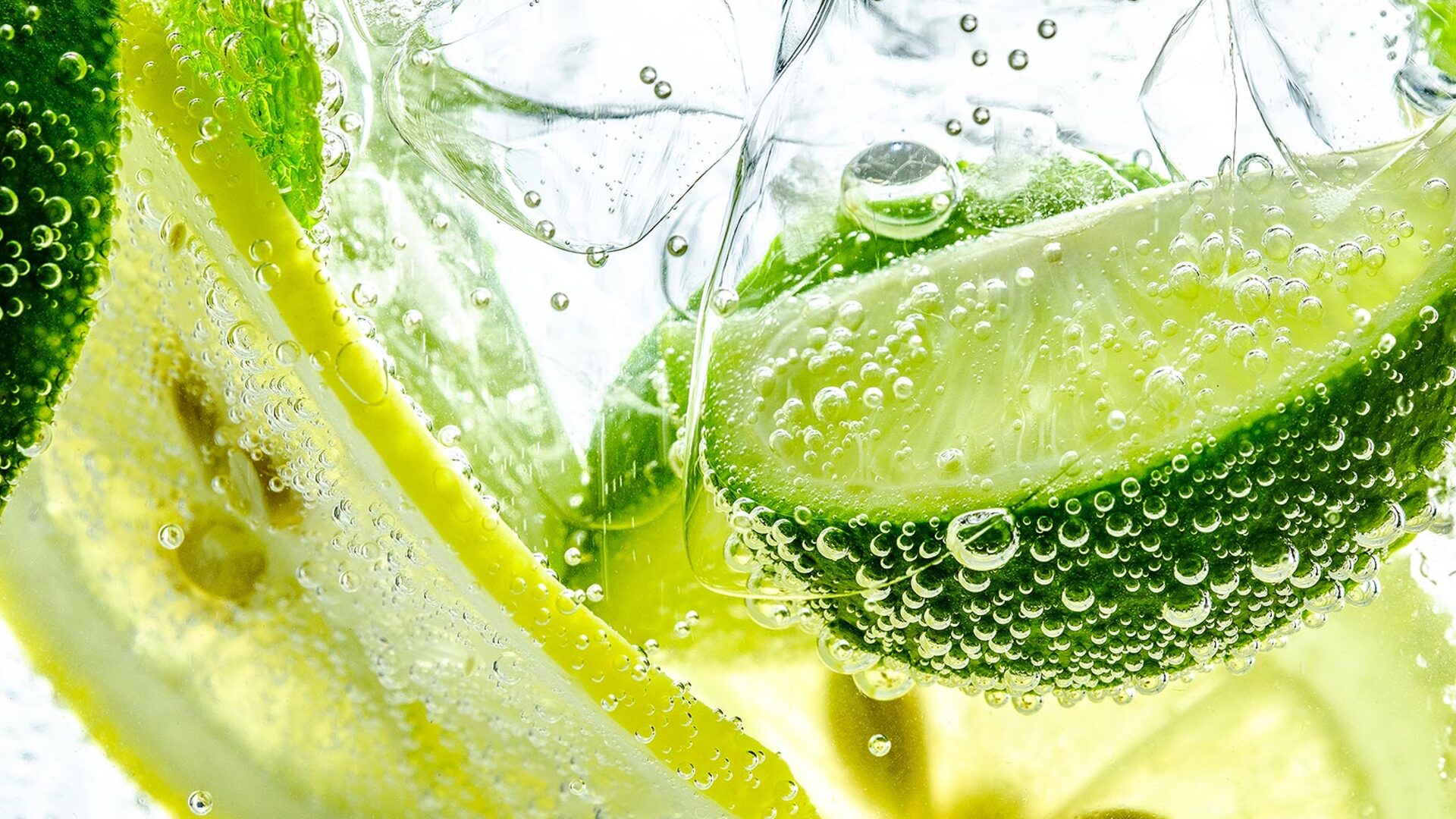Gece sıcak limonlu su içmek