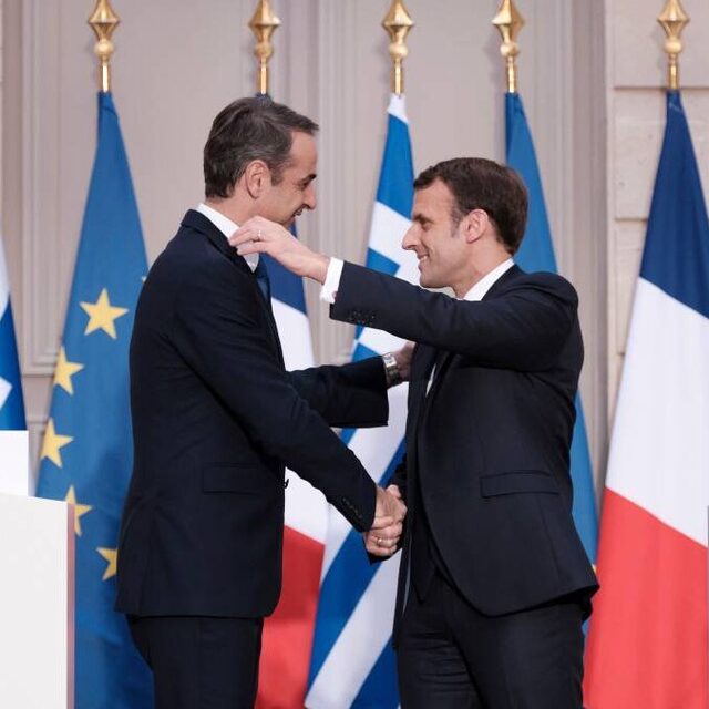 Macron'dan Yunanistan'a Osmanlı övgüsü