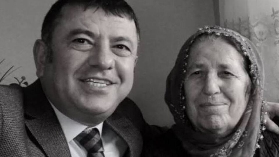 CHP'li Ağbaba'nın annesi vefat etti