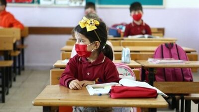 Bakan açıkladı: Yüz yüze okullar kapanacak mı?