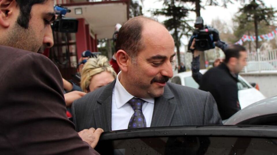 Zekeriya Öz ile Ekrem Dumanlı'nın mal varlıklarına el konuldu