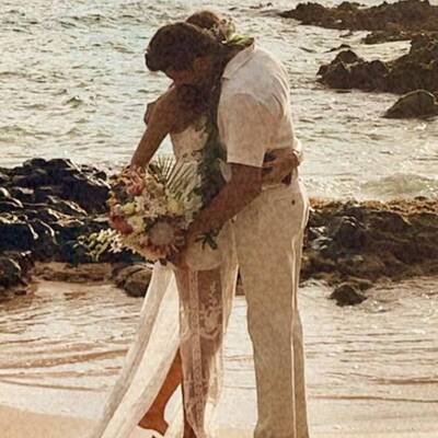 Hawaii'de evlendiler