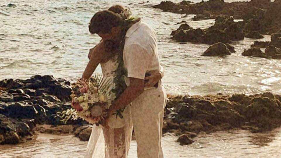 Hawaii'de evlendiler