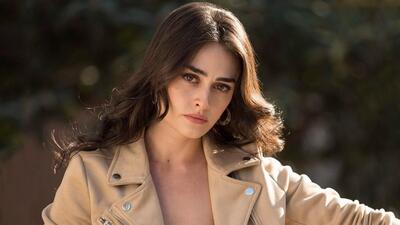 Esra Bilgiç kimdir?