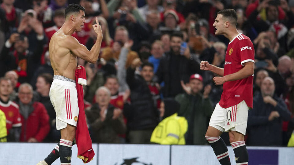 Manchester United'ı Ronaldo kurtardı!