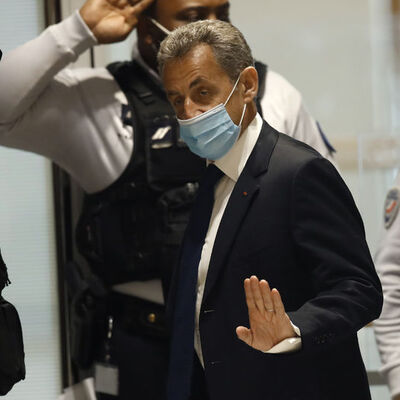 Sarkozy suçlu bulundu!