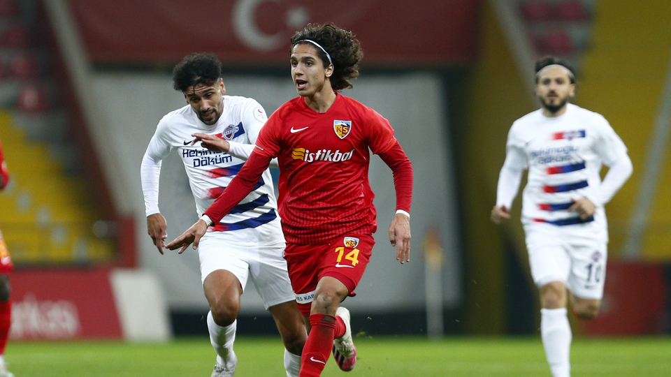 "İmza atarken öğrendim"