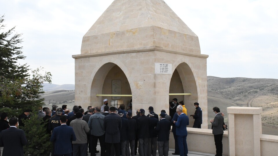 Yunus Emre anıldı