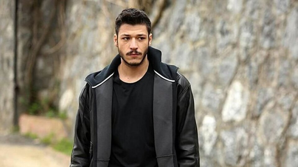 Aşk 101'in Kerem'i Kubilay Aka kimdir?