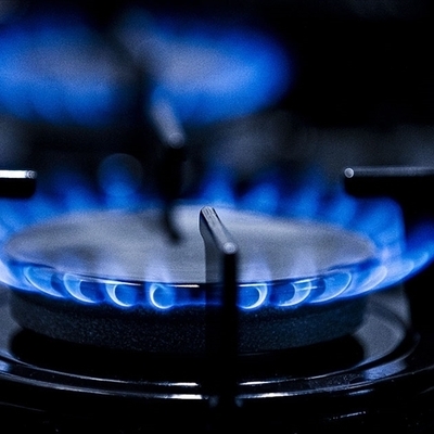 Doğalgaza yüzde 15 zam, elektriğin fiyatı sabit