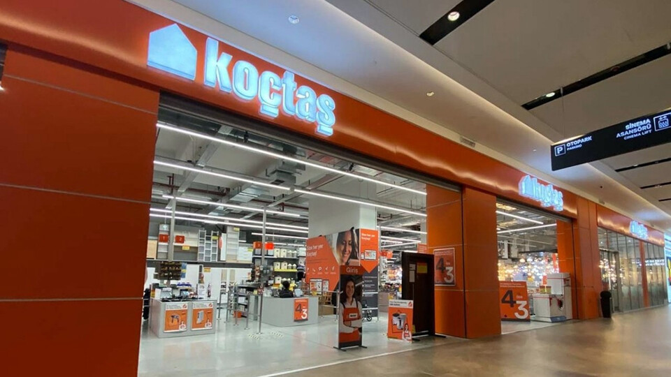 Özel markalı ürünlerini satışa sundu