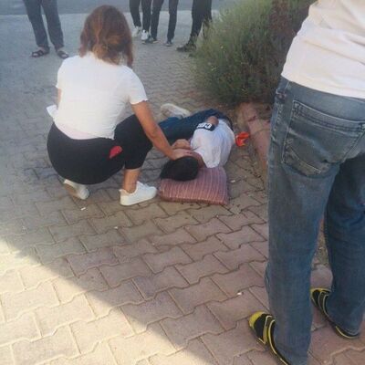 Öğrencilerin bıçaklı kavgası! Okulda dehşet!