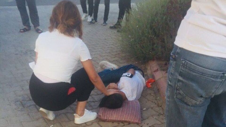 Öğrencilerin bıçaklı kavgası! Okulda dehşet!