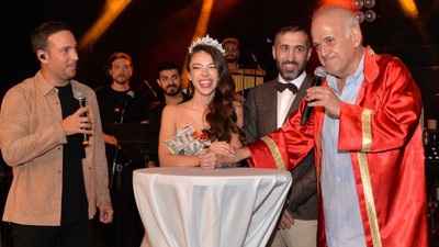 Ünlüleri buluşturan nikah