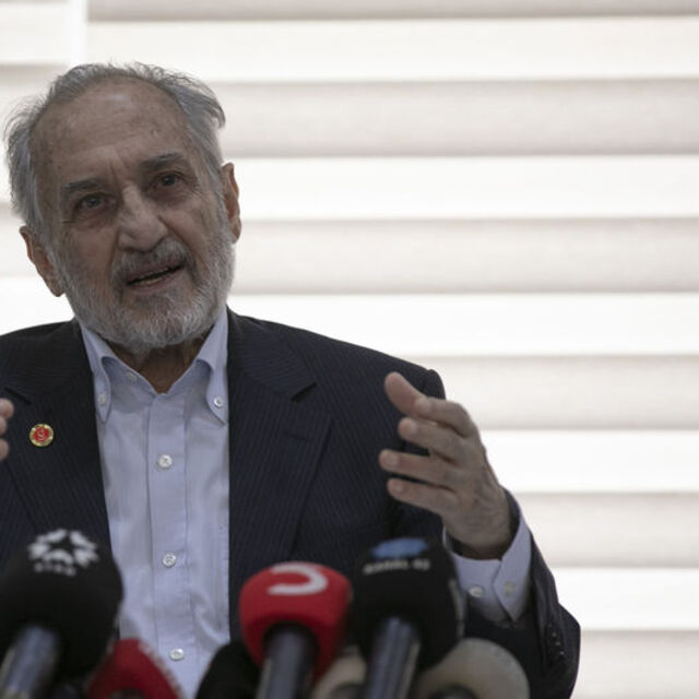 Oğuzhan Asiltürk yaşamını yitirdi