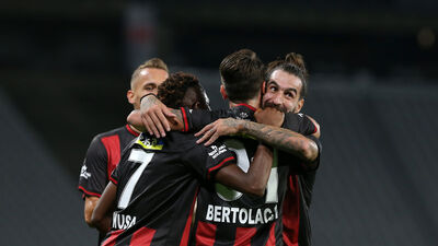 Şehir'e bir darbe de Karagümrük'ten