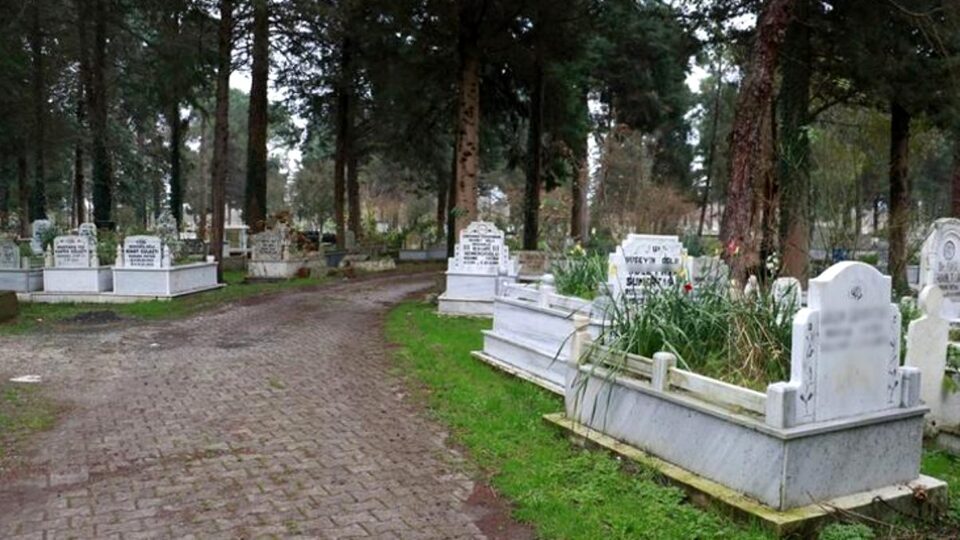 Mezar yeri almak isteyen vatandaşın sorunu böyle çözüldü