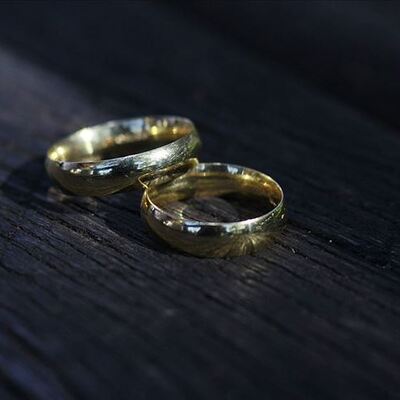 "Maddi çıkar" için evlenen kadın tazminat ödeyecek