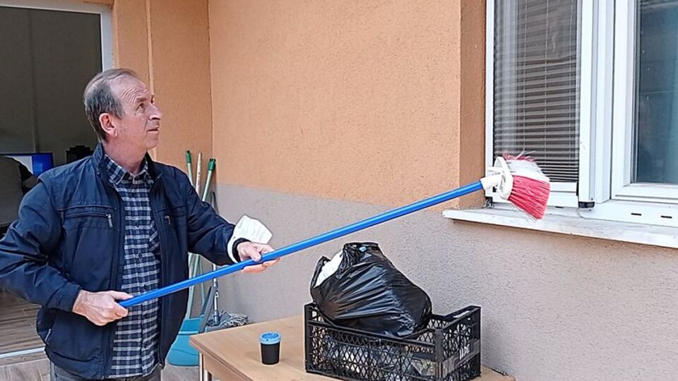 Evleri istila ettiler!