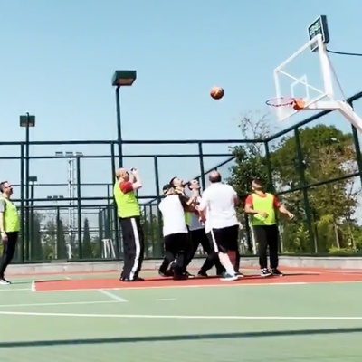 Cumhurbaşkanı Erdoğan basketbol oynadığı görüntüleri paylaştı
