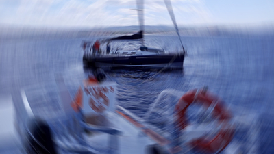 Denizde sürüklenen teknedeki 2 kişi kurtarıldı