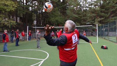 Türk Kızılay'ın yetim kampına katılanlar, 50 yıl sonra tekrar buluştu