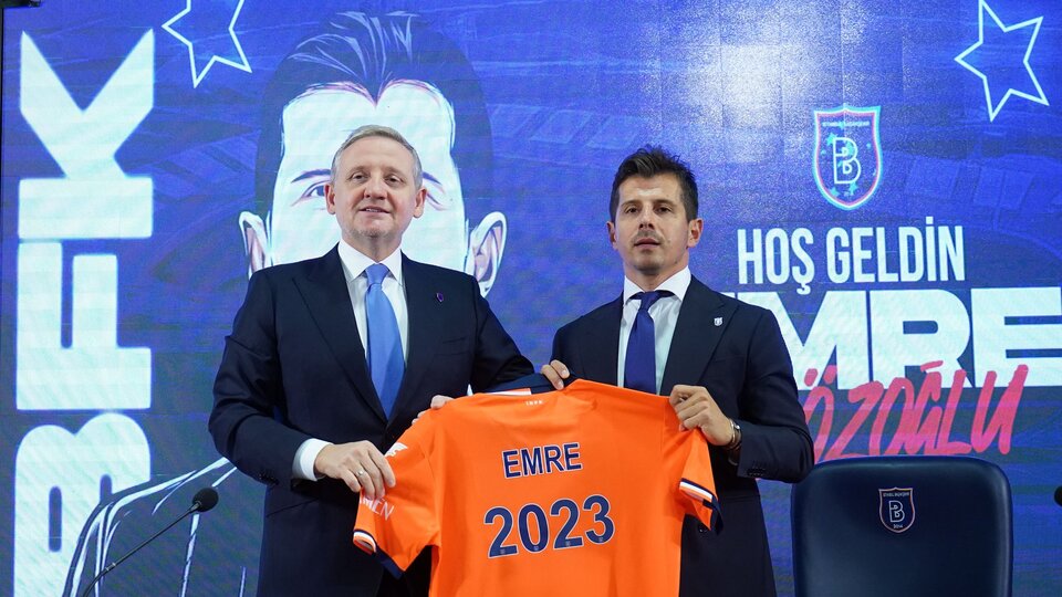 Emre Belözoğlu imzayı attı