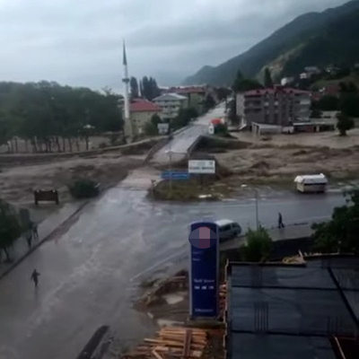 İki ay sonra ortaya çıktı! Köprü böyle tuzla-buz oldu