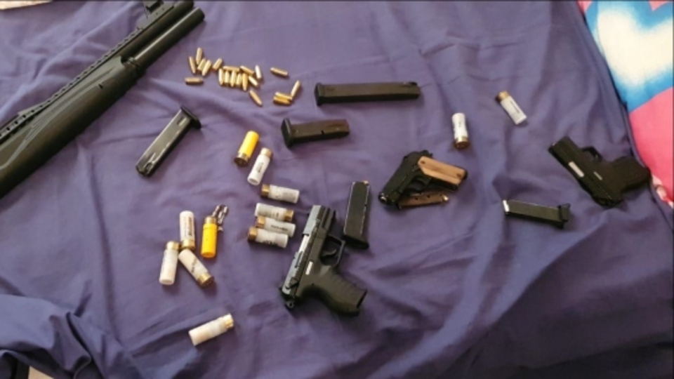 Silah kaçakçılarına şafak operasyonu